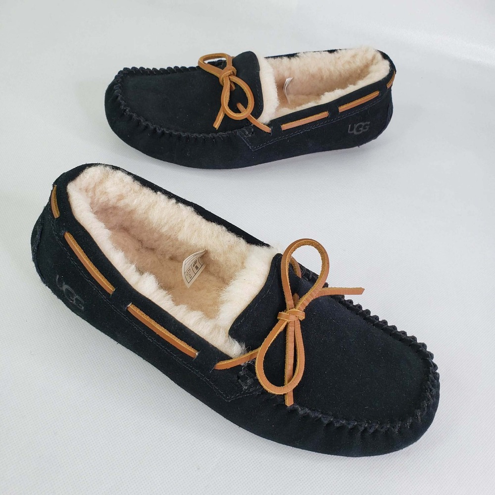 UGG Dakota Moccasin Slipper Women 8 Black Suede Wool Lined Slip On Comfort